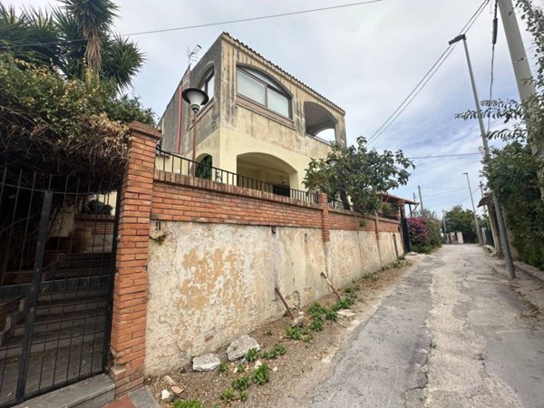 appartamento in vendita a Monreale in zona Santa Rosalia