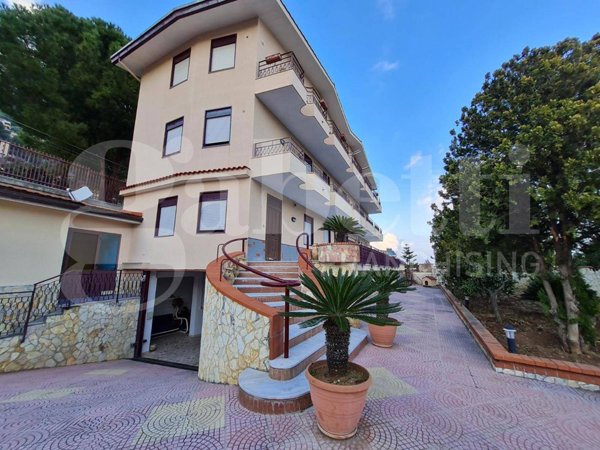 locale di sgombero in vendita a Monreale