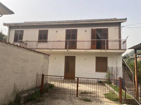 casa indipendente in vendita a Monreale in zona Cannizzaro