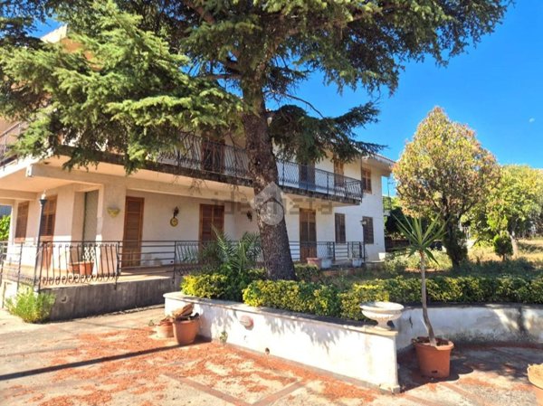 casa indipendente in vendita a Monreale in zona Fontana Lupo/Ponte Parco