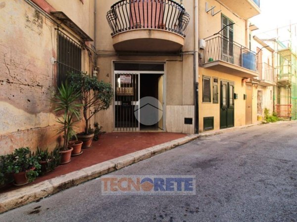 appartamento in vendita a Monreale in zona Pioppo
