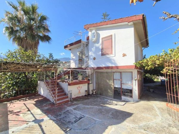 casa indipendente in vendita a Monreale in zona Pioppo