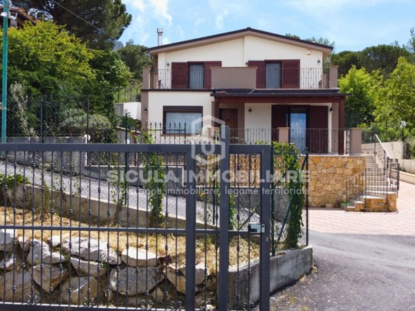 casa indipendente in vendita a Monreale in zona Poggio San Francesco