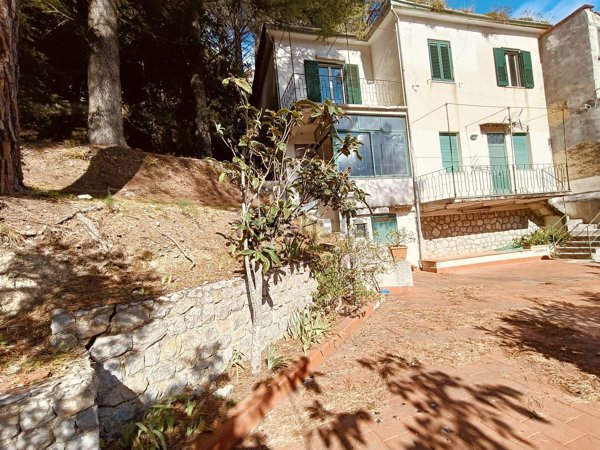 appartamento in vendita a Monreale in zona San Martino delle Scale