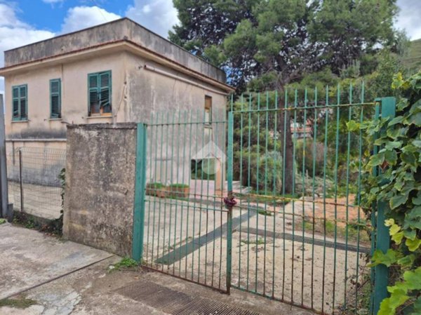 casa indipendente in vendita a Monreale