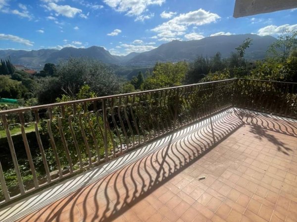 appartamento in vendita a Monreale in zona Santa Rosalia