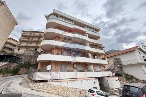 appartamento in vendita a Monreale in zona Pioppo