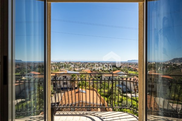 appartamento in vendita a Monreale in zona Pioppo