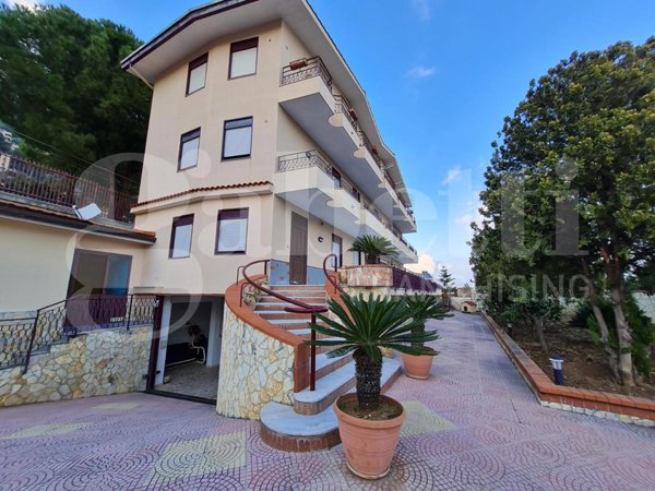 locale di sgombero in vendita a Monreale