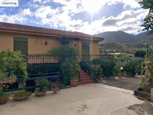 casa indipendente in vendita a Monreale