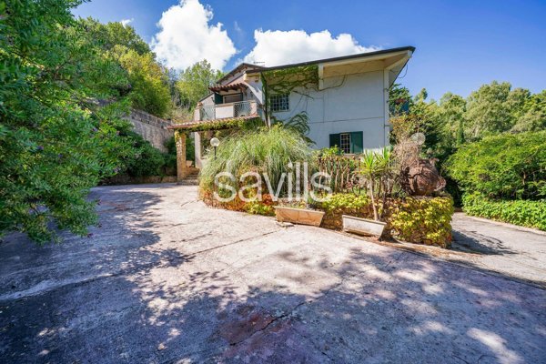 casa indipendente in vendita a Monreale in zona San Martino delle Scale