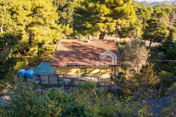 casa indipendente in vendita a Monreale in zona San Martino delle Scale