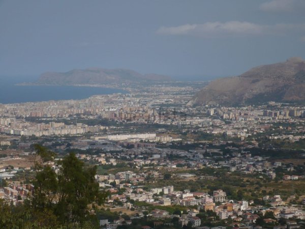 casa indipendente in vendita a Monreale in zona San Martino delle Scale