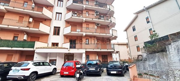 appartamento in vendita a Monreale in zona Pioppo