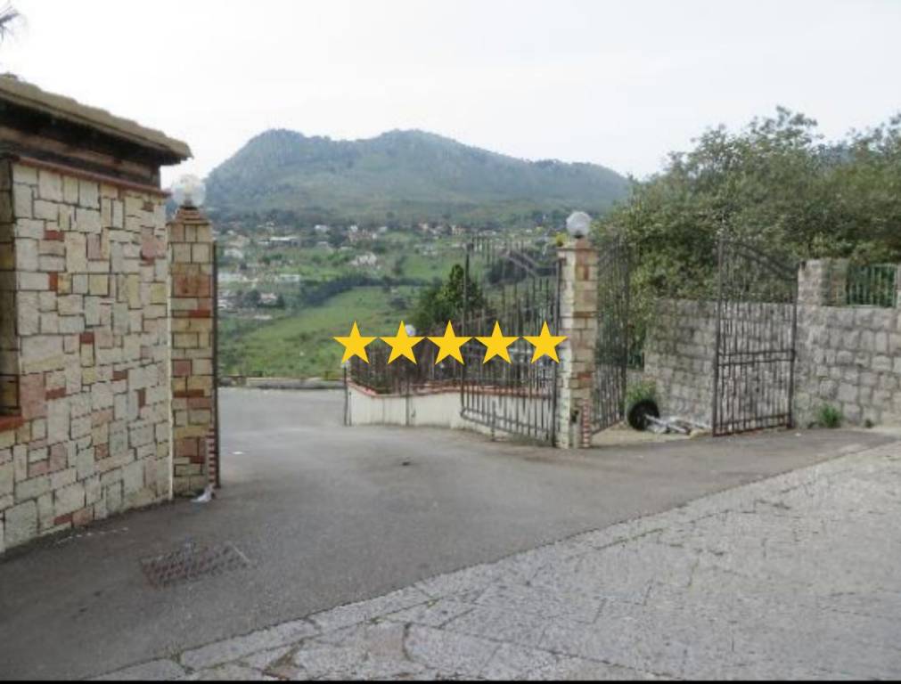 appartamento in vendita a Monreale in zona Pioppo