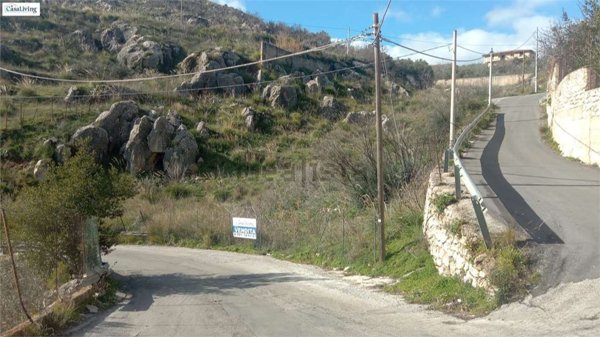 terreno edificabile in vendita a Monreale in zona Monte Caputo
