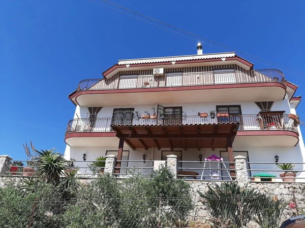 appartamento in vendita a Monreale in zona Monte Caputo