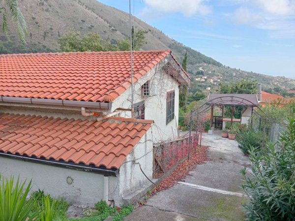 casa indipendente in vendita a Monreale