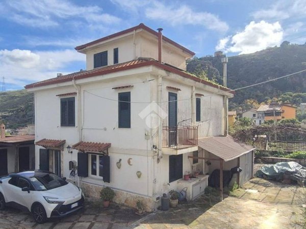 casa indipendente in vendita a Monreale in zona Cannizzaro