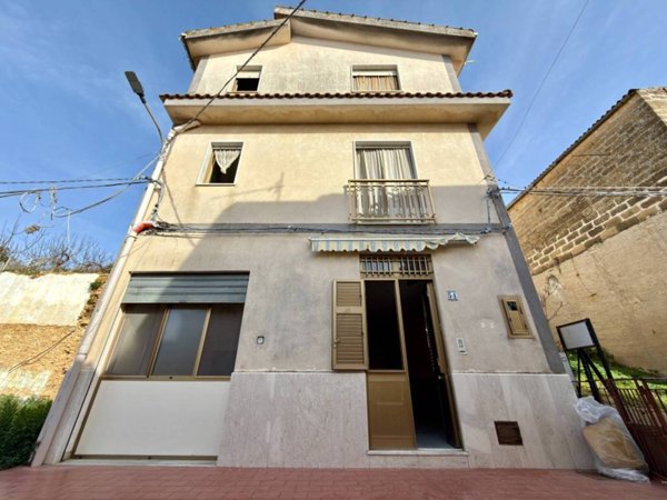 casa indipendente in vendita a Monreale in zona Grisì