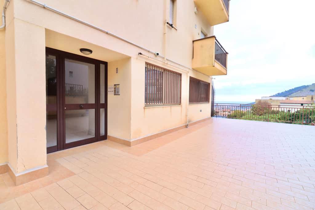 appartamento in vendita a Monreale in zona Villa Ciambra