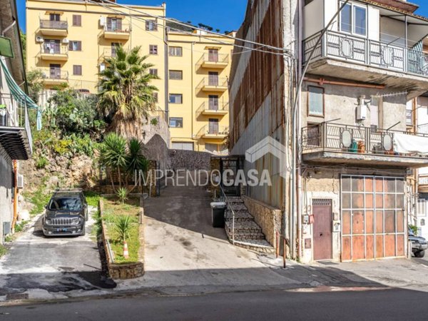 appartamento in vendita a Monreale in zona Pioppo