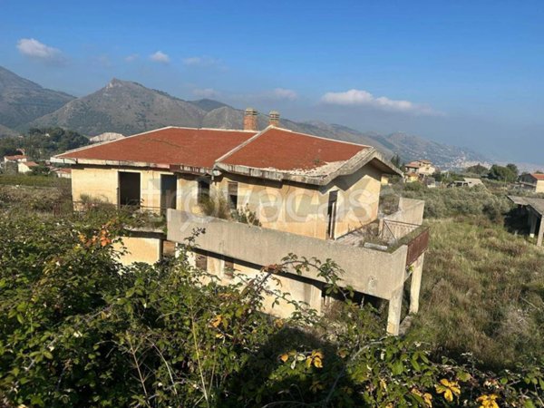 casa indipendente in vendita a Monreale in zona Pioppo
