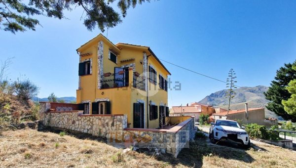 casa indipendente in vendita a Monreale in zona Giacalone