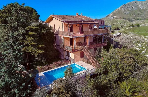 casa indipendente in vendita a Monreale in zona Giacalone