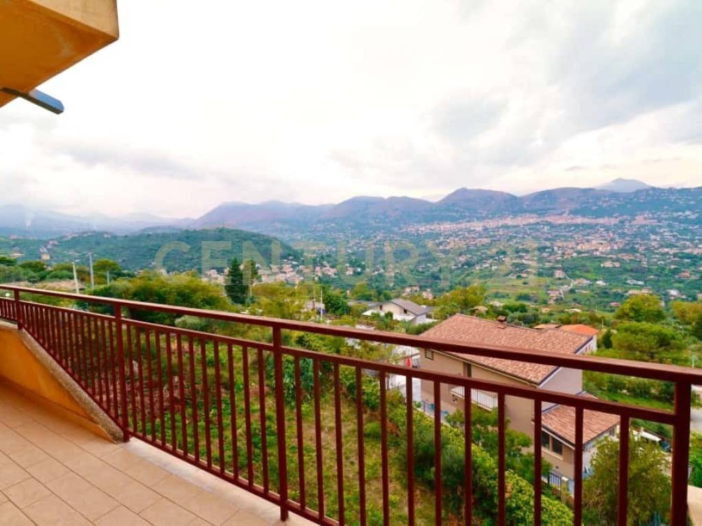 quadrivano in vendita a Monreale in zona Villa Ciambra