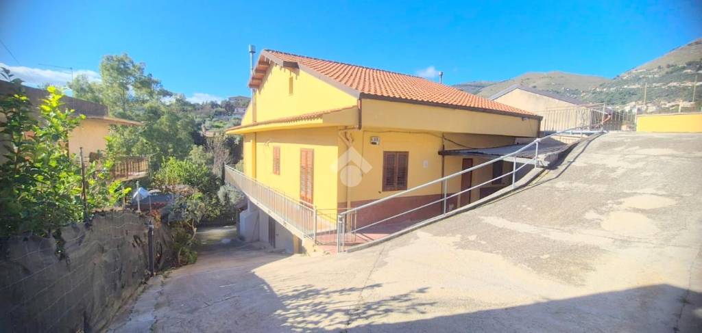 casa indipendente in vendita a Monreale