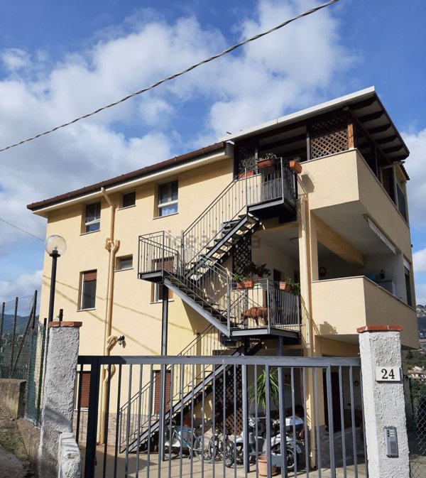 casa indipendente in vendita a Monreale in zona Pietre Mole