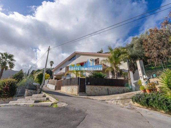 casa indipendente in vendita a Monreale