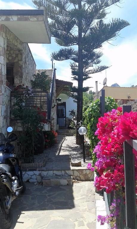 casa indipendente in vendita a Monreale in zona Pioppo