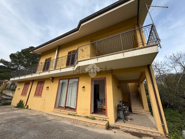 casa indipendente in vendita a Monreale