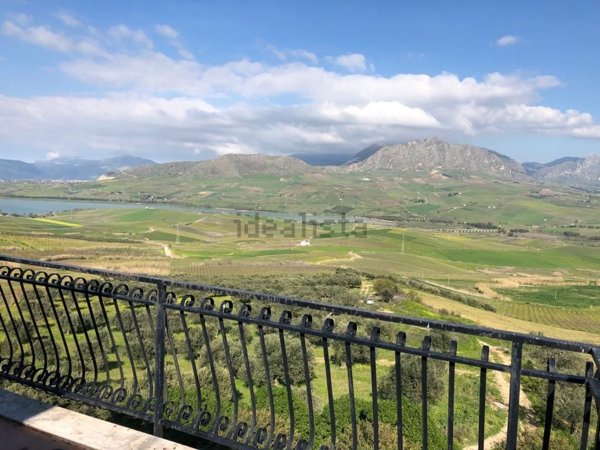 appartamento in vendita a Monreale in zona Grisì