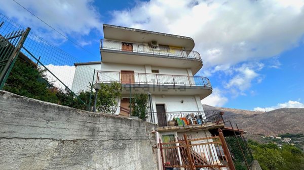 appartamento in vendita a Monreale in zona San Martino delle Scale