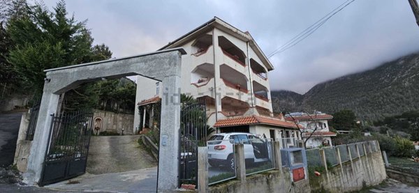 appartamento in vendita a Monreale in zona San Martino delle Scale