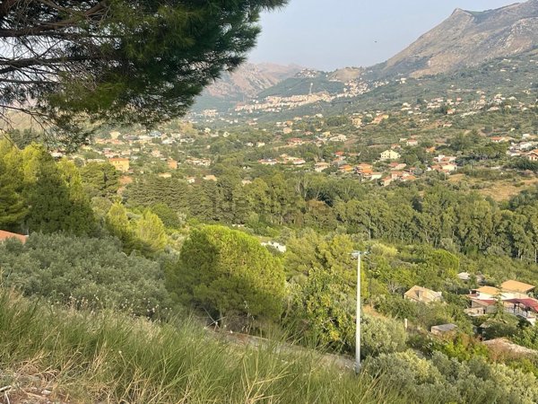 appartamento in vendita a Monreale in zona Pioppo