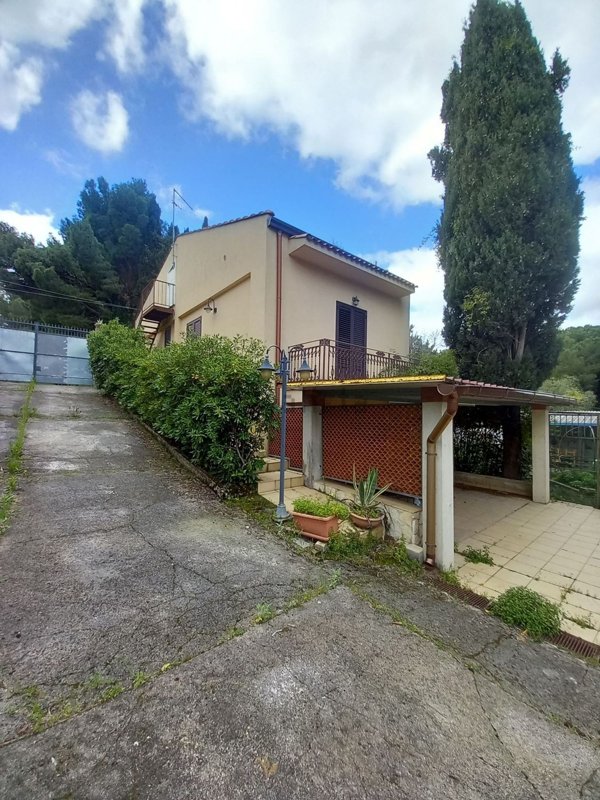casa indipendente in vendita a Monreale