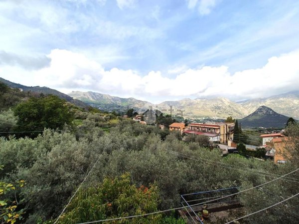 appartamento in vendita a Monreale in zona San Martino delle Scale
