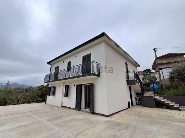 casa indipendente in vendita a Monreale
