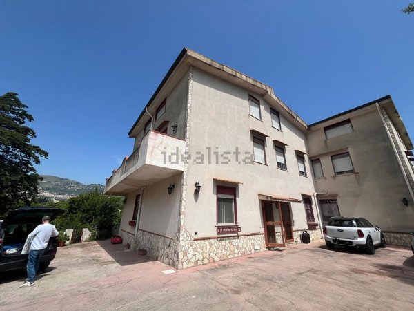 casa indipendente in vendita a Monreale in zona Pietre Mole