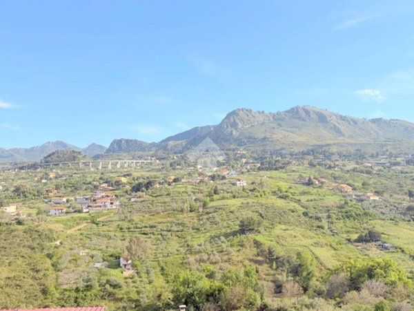 intera palazzina in vendita a Monreale in zona Pioppo