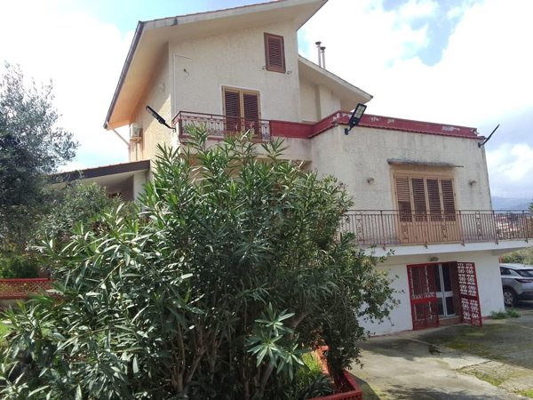 casa indipendente in vendita a Monreale
