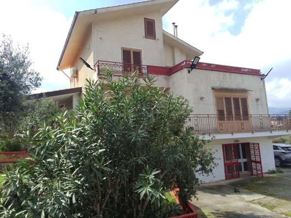 casa indipendente in vendita a Monreale in zona Giacalone