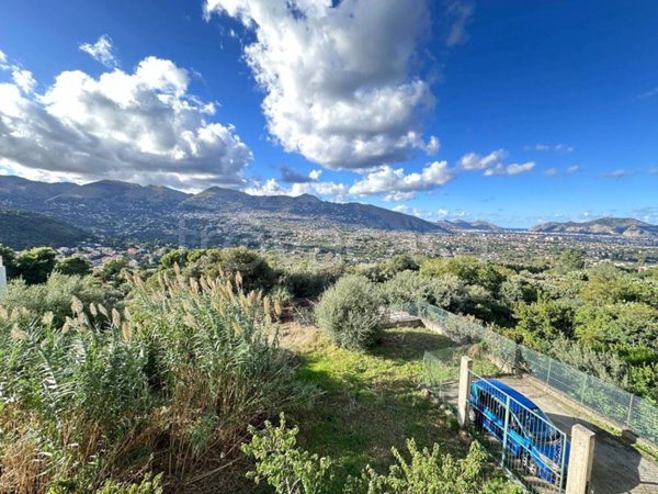 appartamento in vendita a Monreale in zona Villa Ciambra