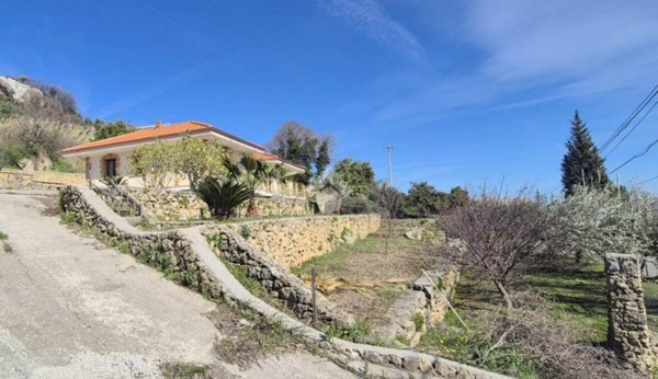 casa indipendente in vendita a Monreale in zona Cannizzaro