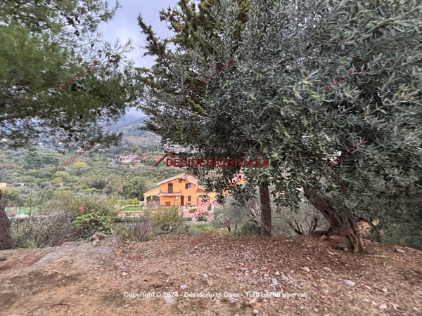 casa indipendente in vendita a Monreale in zona Santa Rosalia