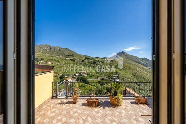 casa indipendente in vendita a Monreale in zona Pioppo